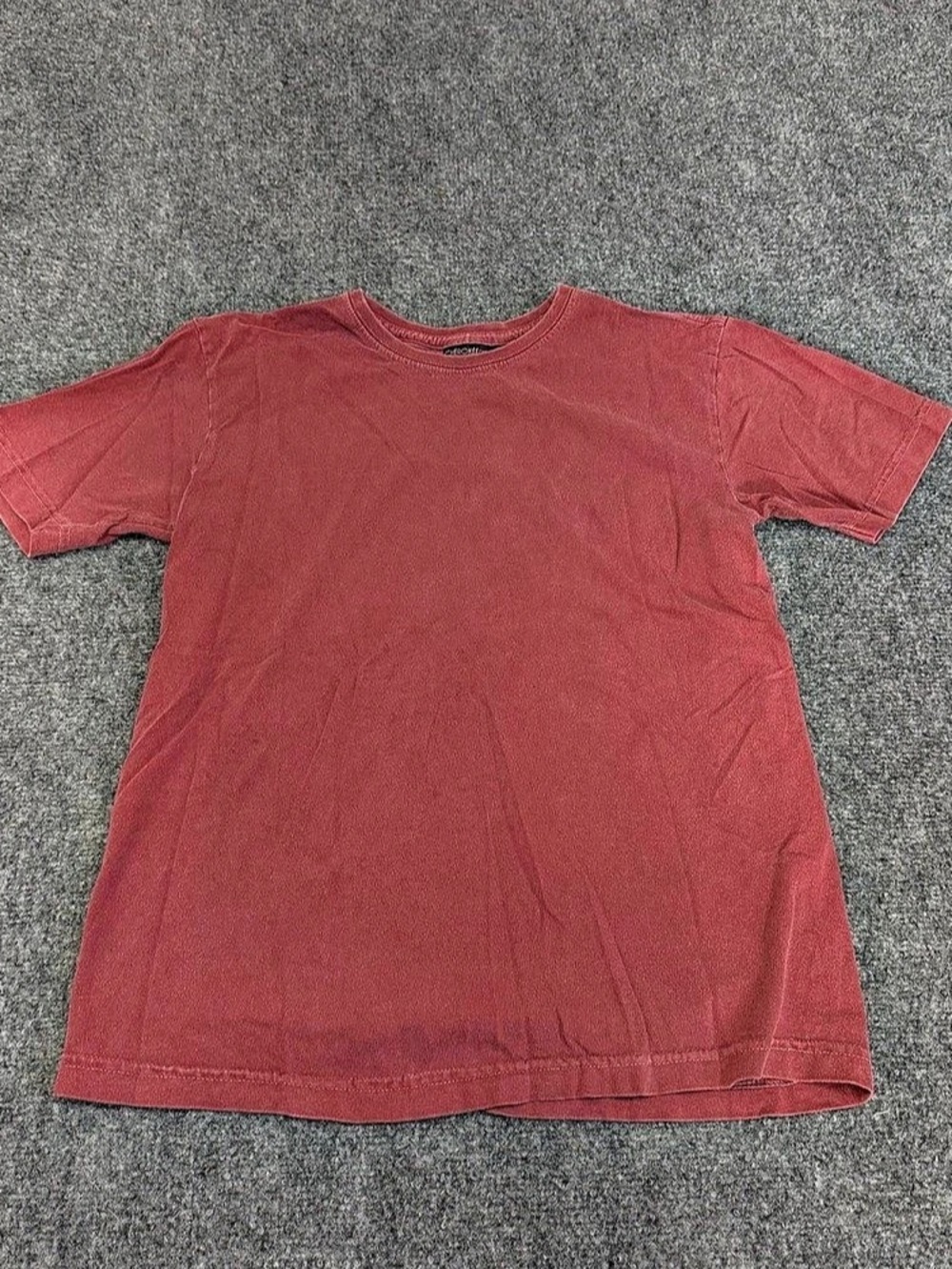 Cherokee Short Sleeve Tee in Red